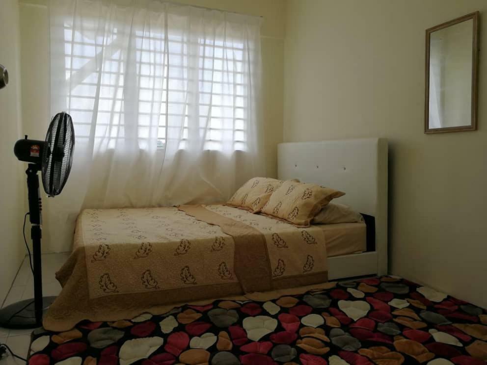 טנג'ונג מלים A1-04-03 Damiana Apartment מראה חיצוני תמונה