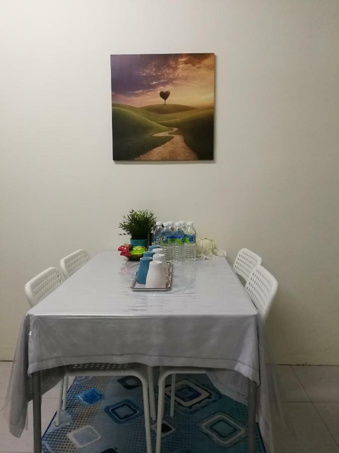 טנג'ונג מלים A1-04-03 Damiana Apartment מראה חיצוני תמונה
