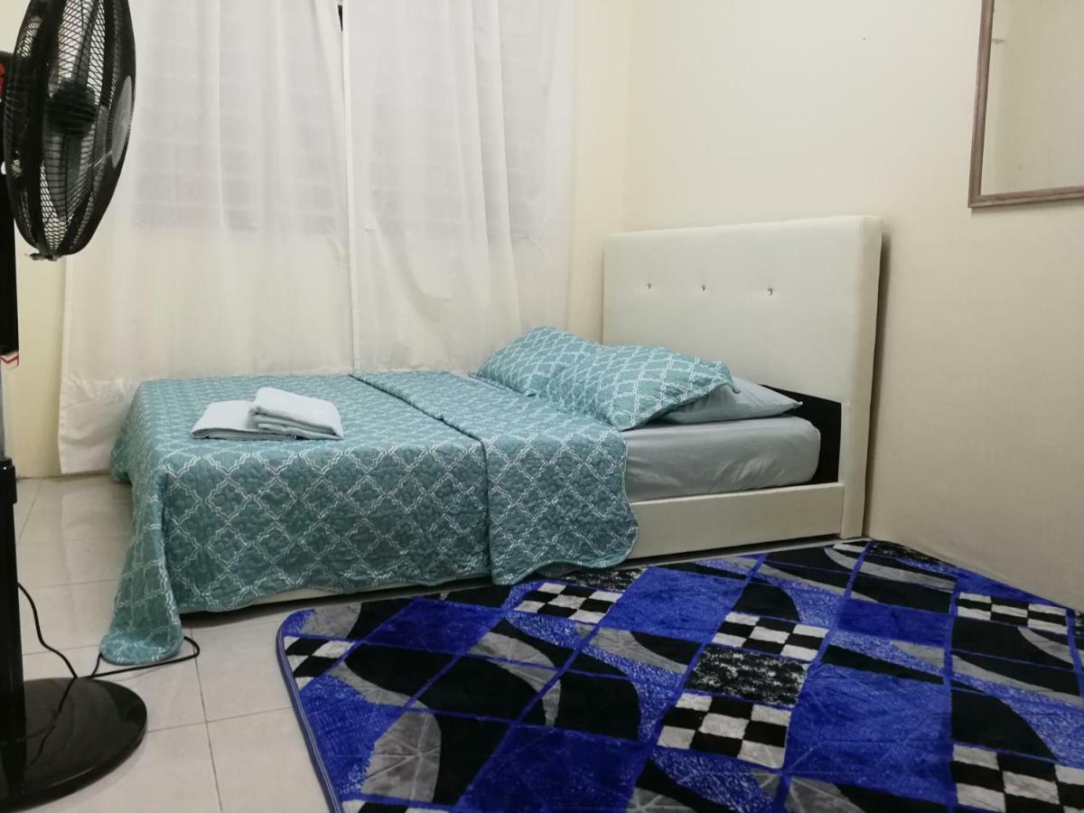 טנג'ונג מלים A1-04-03 Damiana Apartment מראה חיצוני תמונה